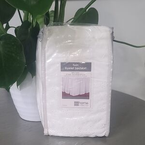 Home Collection White Eyelet Twin Bedskirt